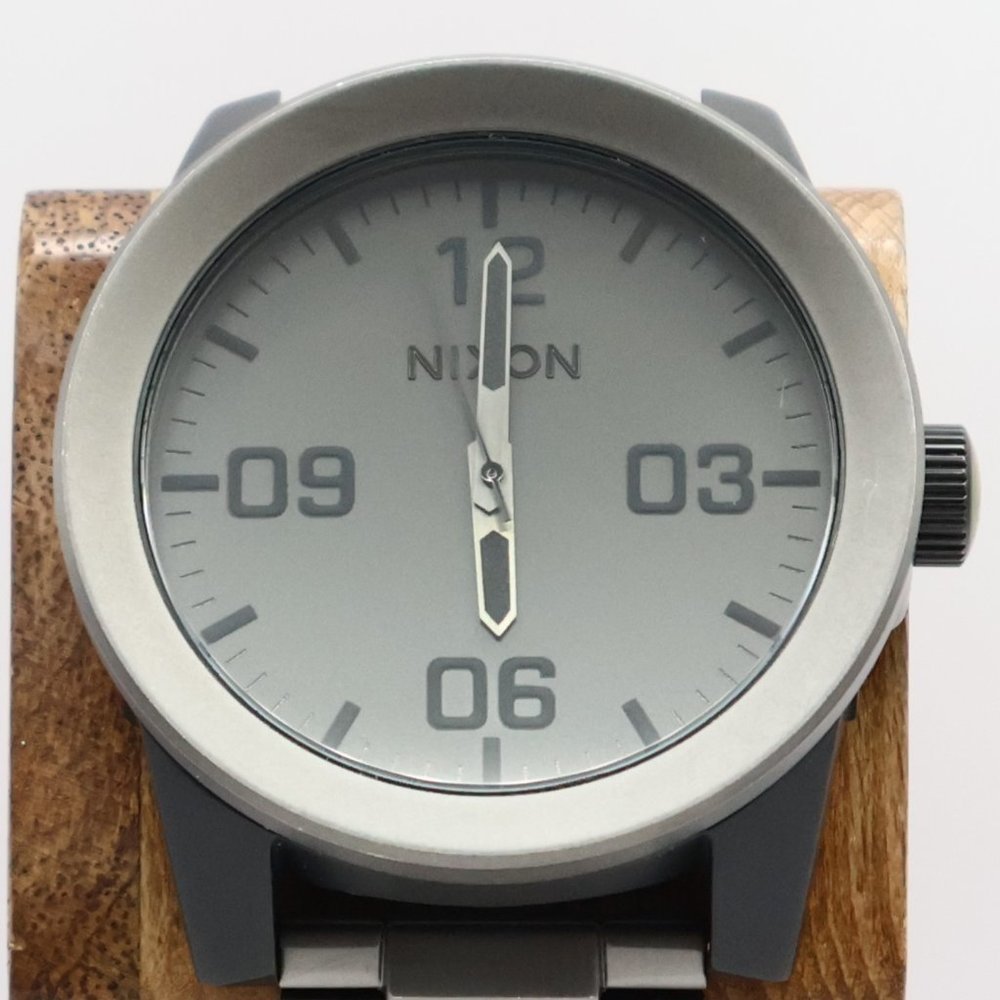 Nixon- The Corporal- AWESOME, NEAR FLAWLESS -Gun Metal- So Sexy!!